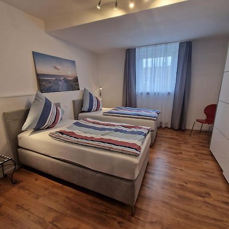 Fewofaubelcentro 42 & 54 & 62 M2 أوبيرهاوزين الغرفة الصورة