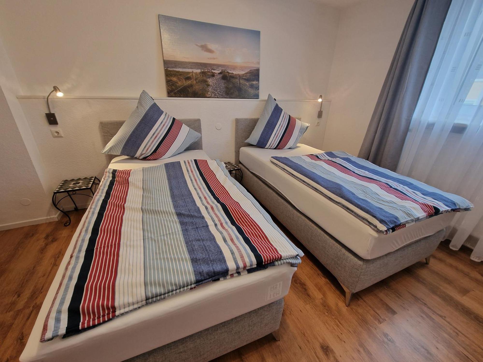 Fewofaubelcentro 42 & 54 & 62 M2 أوبيرهاوزين الغرفة الصورة