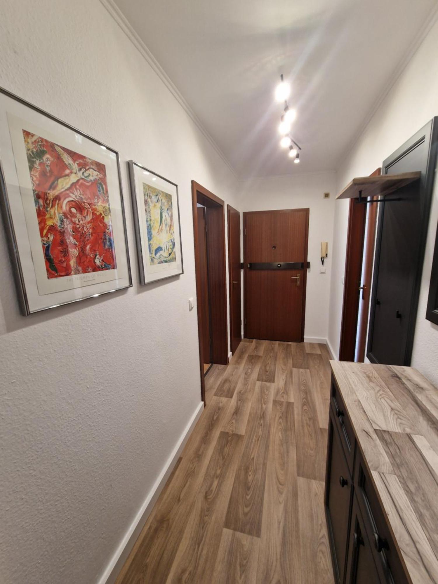 Fewofaubelcentro 42 & 54 & 62 M2 أوبيرهاوزين الغرفة الصورة